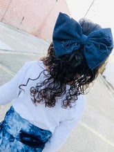 Distressed Bows